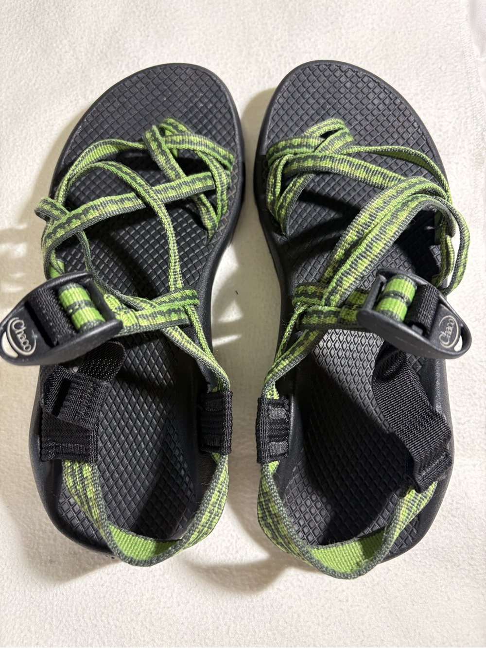 Chaco Women Size 7 Outdoor Sandals in Lime Green and Black #0008